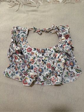 Floral Ruffle Tie-Back Crop Blouse - White Floral